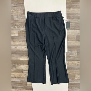 Nicole Miller women’s dress pants Size 12 Pockets Front straight leg Black Color